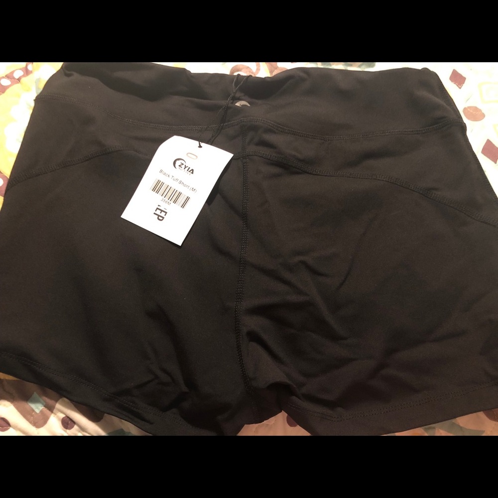 ZYIA New Black Tuff Shorts size Medium